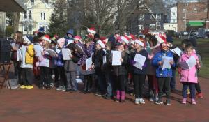 Roosevelt Avenue School: 2nd Grade Caroling at Town Hall (12/21/21)